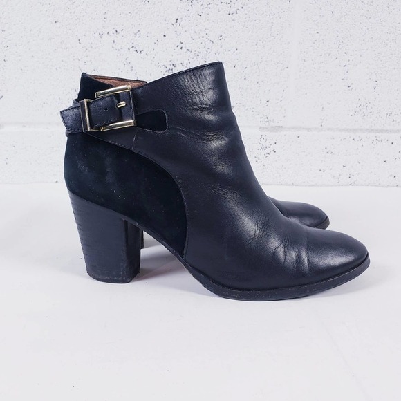 Louise et Cie Lo-Vasca Black Suede Leather Block Heel Ankle Bootie Size 7.5 - Picture 1 of 10